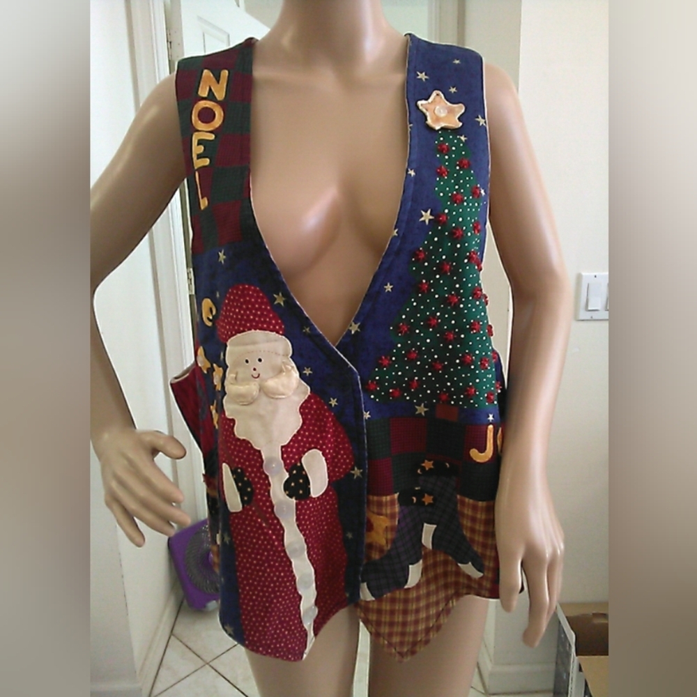 VINTAGE Handmade CHRISTMAS Holiday VEST W/ Lots Decor Patchwork Xmas Tree Etc